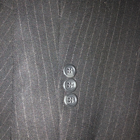 100% Wool Suit - Picture 2 of 12